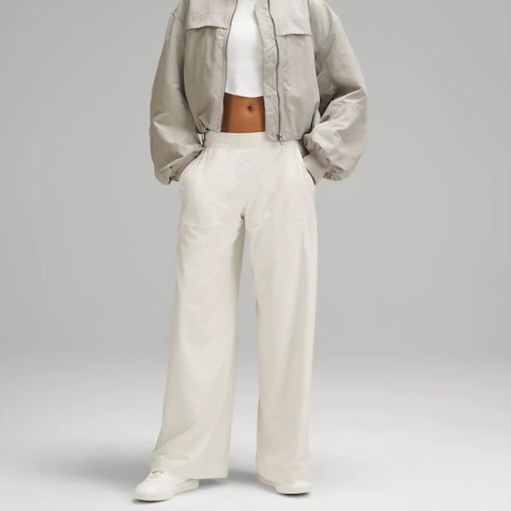 Lululemon swift wide leg midrise pants size 14 New with tags! bone